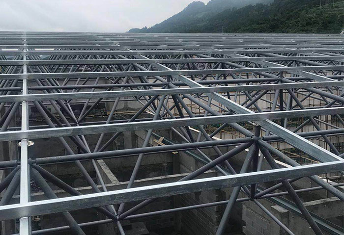 宜兴仁怀冠英学校艺体楼网架